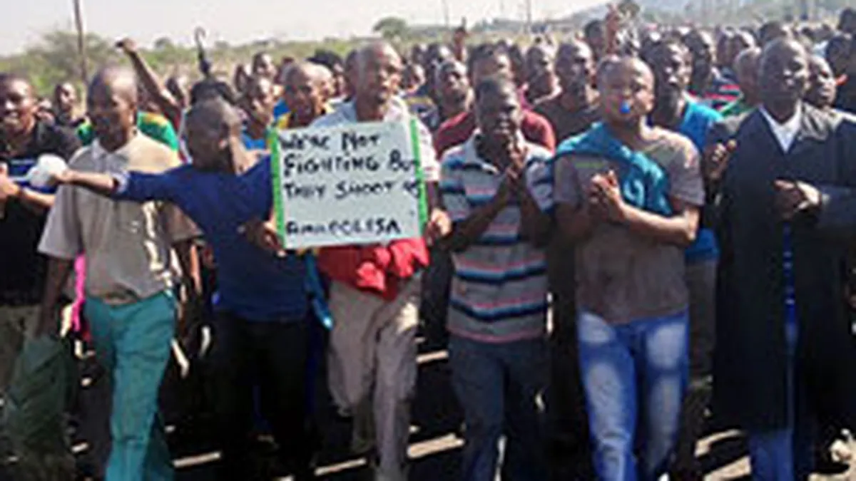 Concedieri in masa in Africa de Sud: O companie miniera a dat afara 12.000 de angajati