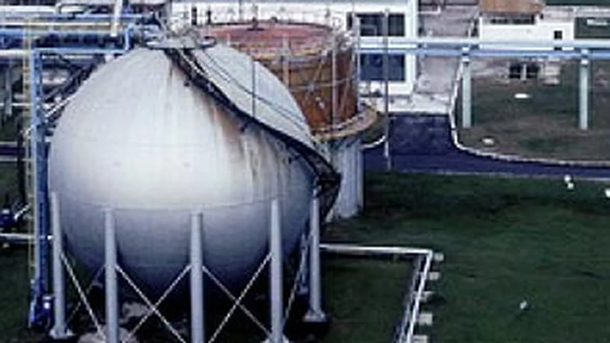 Guvernul vrea sa infiinteze o noua firma prin care sa dea bani la Oltchim