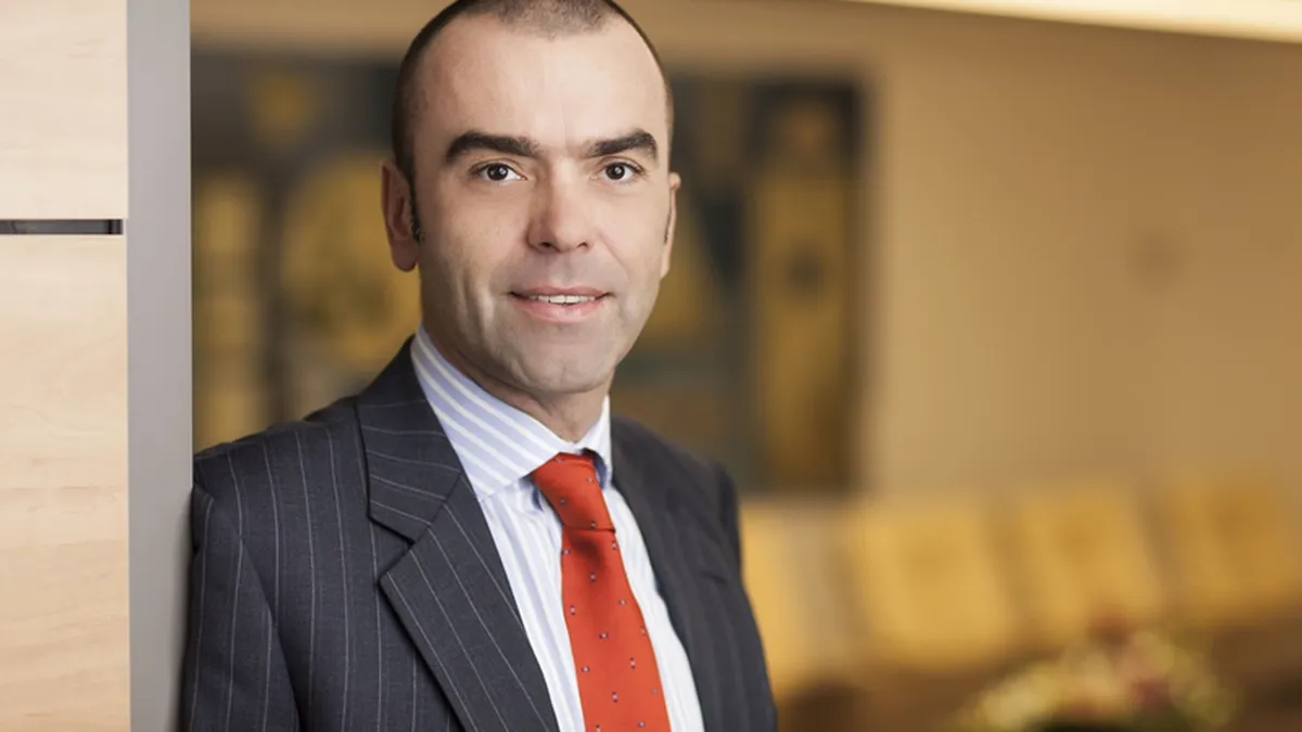 Premiera The Lawyer: Un avocat roman, desemnat  managerul anului in Europa