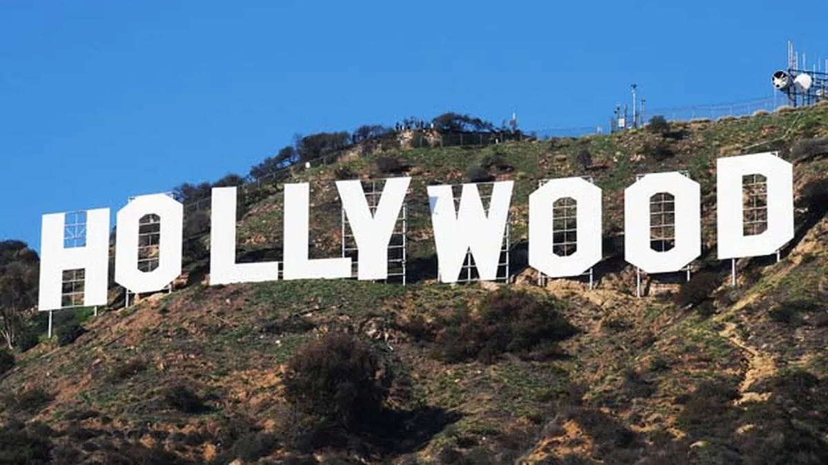 Imensele litere “Hollywood” vor fi renovate 100%