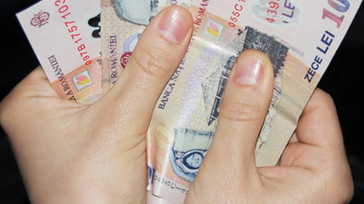 Bursa a scazut usor la deschidere, pe o lichiditate foarte redusa