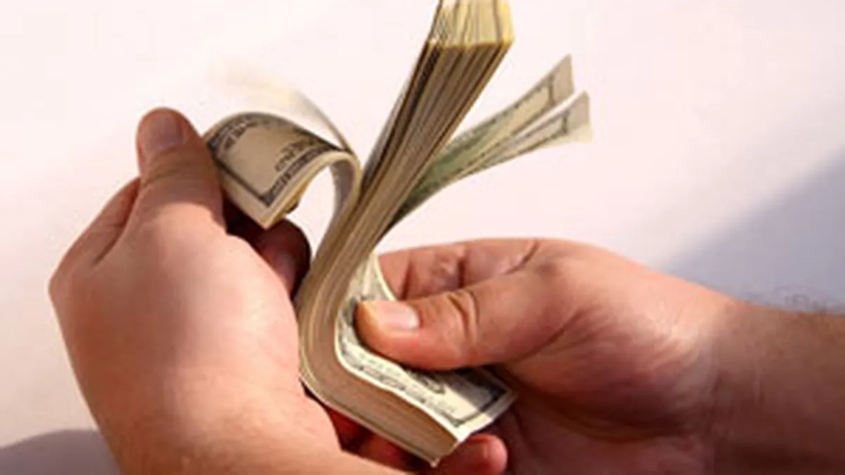 Greva a functionarilor europeni cu o zi inainte de negocierea bugetului UE