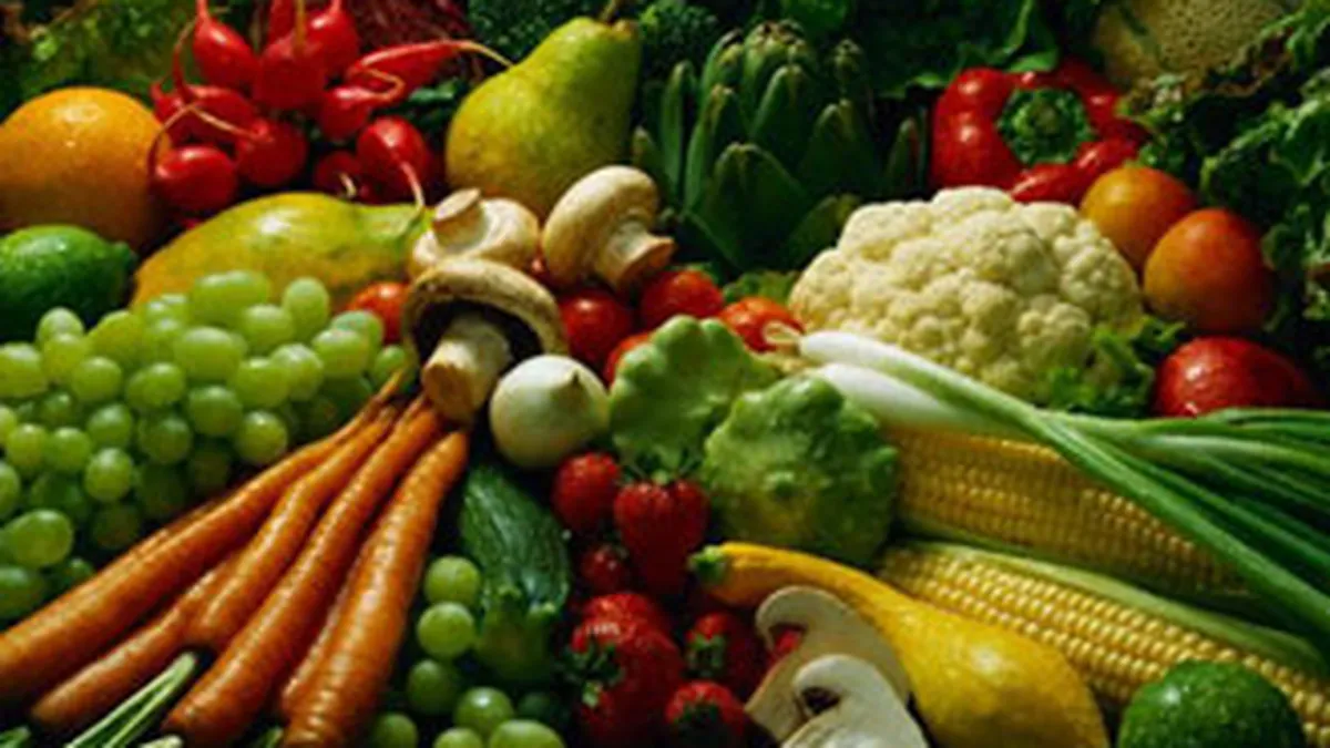 Jumatate din legumele si fructele din hypermarketuri provin din Romania