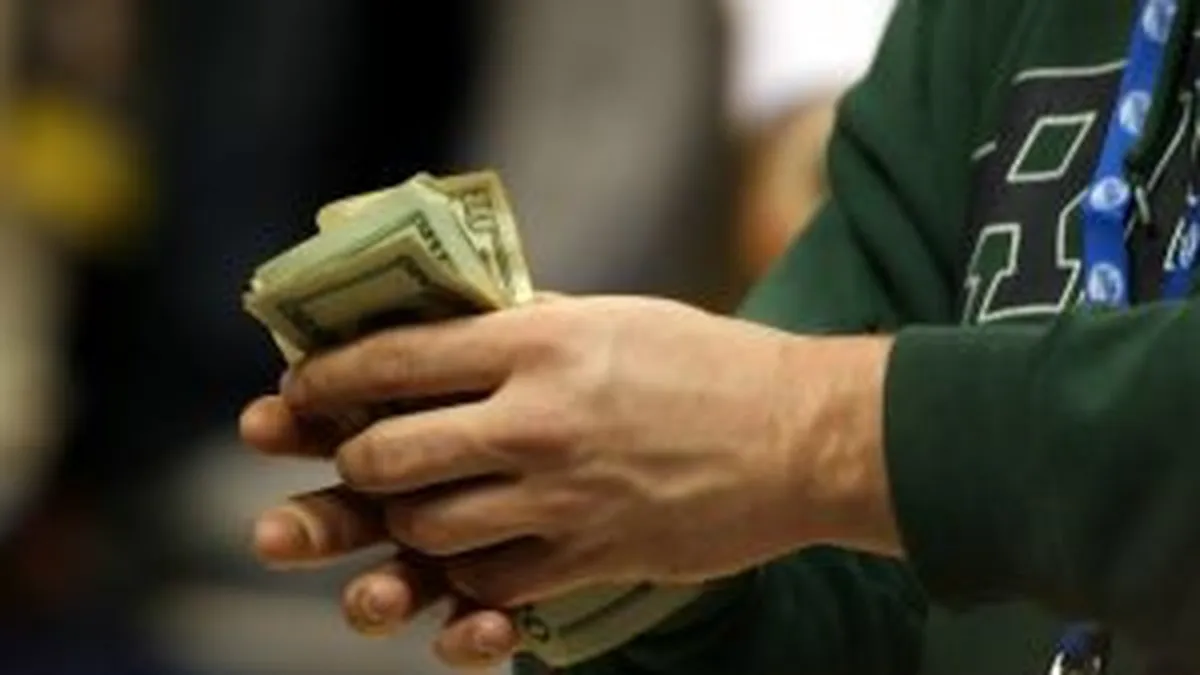 Banca Mondiala: Transferurile de bani ale imigrantilor in 2012, mai ridicate decat s-a prevazut