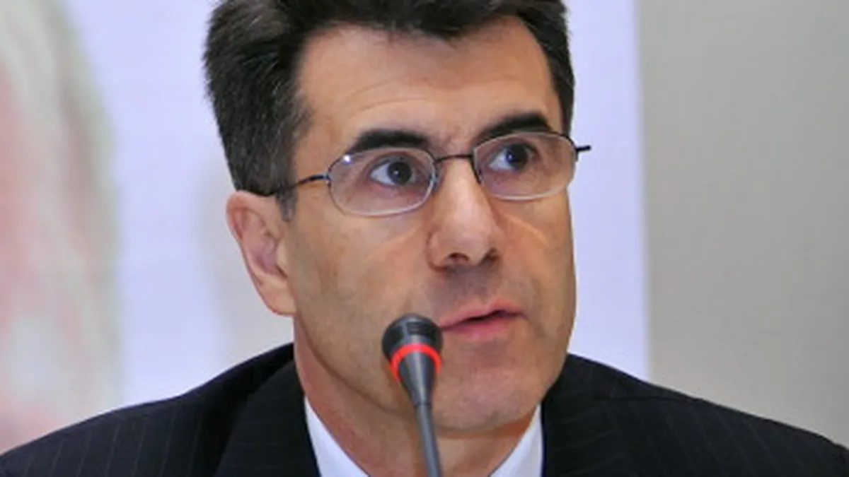 Croitoru, BNR: Economia Romaniei nu-si va reveni pana in 2016