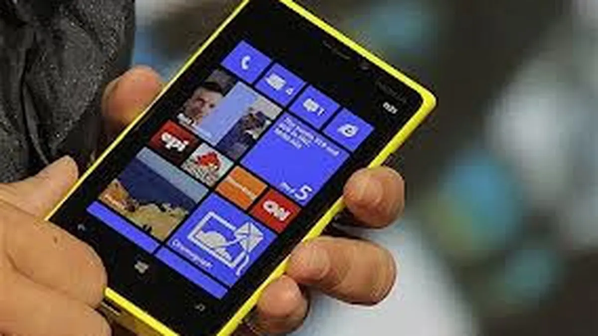 Nokia lanseaza un nou model Lumia