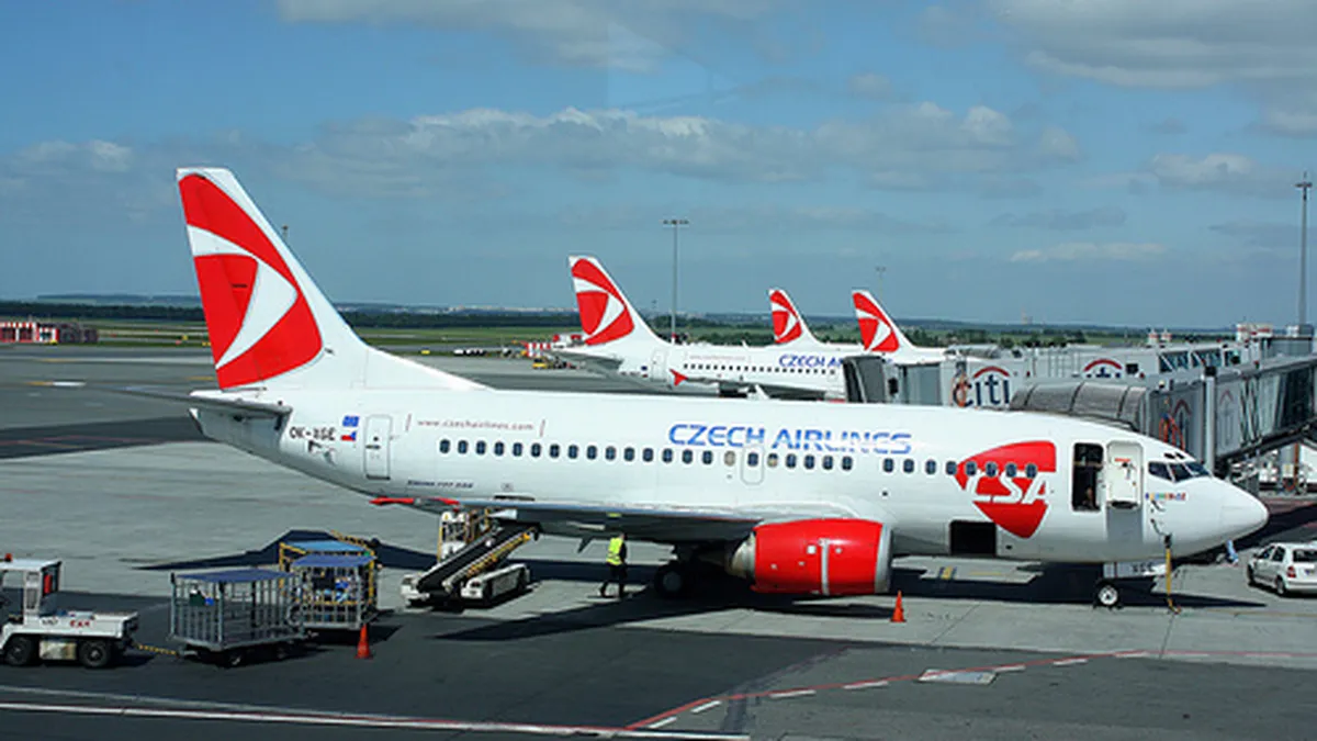 Qatar Airways si Korean Air sunt interesate de preluarea companiei aeriene cehe CSA