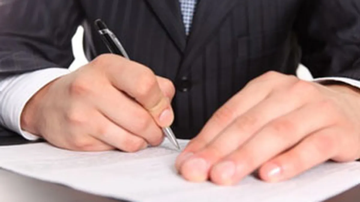 Fraude bancare: Au refuzat sa puna documente la dispozitia anchetatorilor