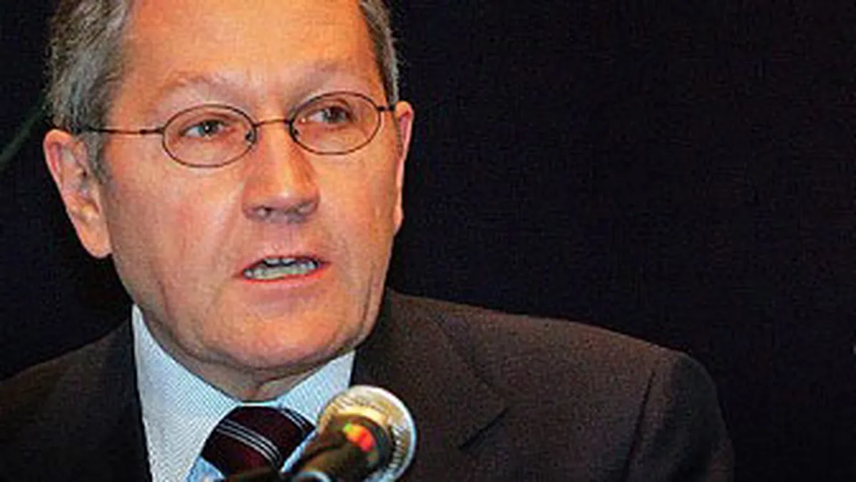 Regling, MES: Zona euro ar putea depasi criza in urmatorii 3 ani