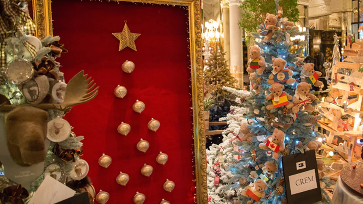 Printul Albert de Monaco a cumparat un brad de Craciun creat de Alexandru Ciucu