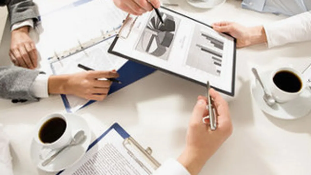 Corporatist vs bugetar. Viata mai trepidanta sau la fel de anosta?