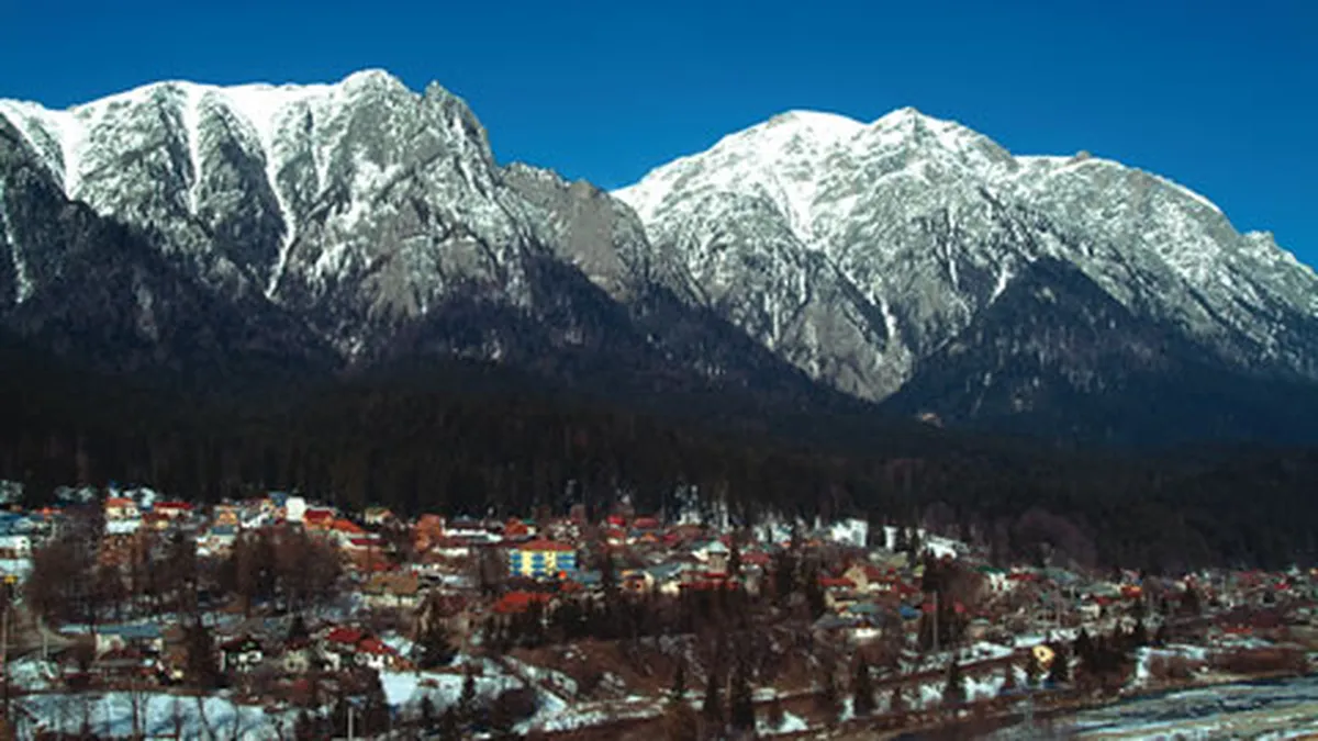 Mii de turisti pe Valea Prahovei in acest weekend. Printre ei, crestini de rit vechi