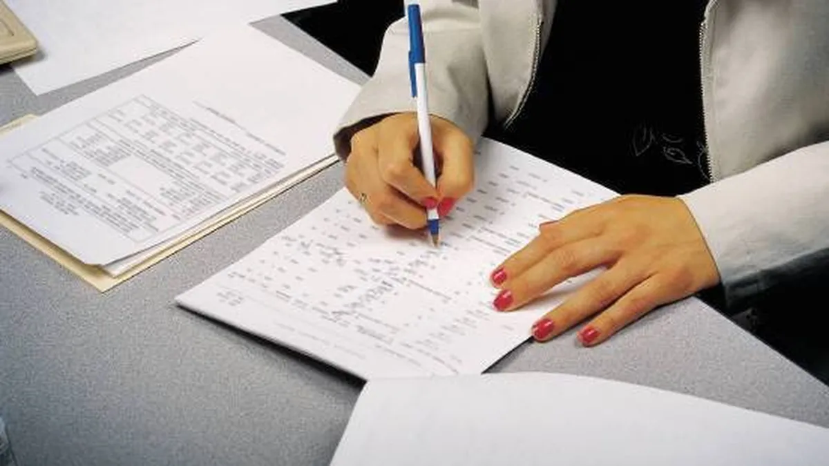 Comisia Europeana examineaza demiterea presedintelui INS si revizuirea PIB pe 2011