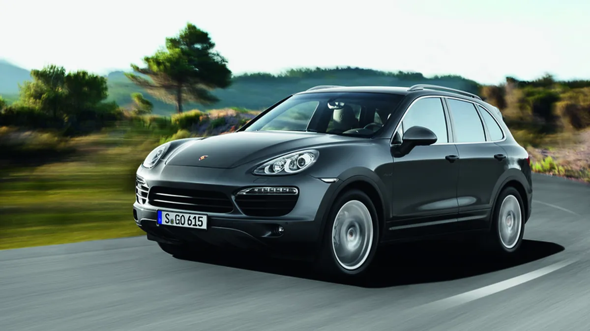 Cat a vandut Porsche in Romania anul trecut