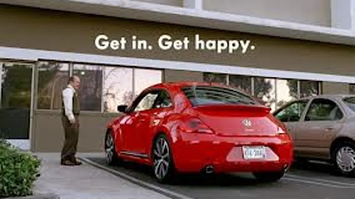 Super Bowl 2013: VW isi mentine decizia de a difuza o reclama considerata rasista (Video)