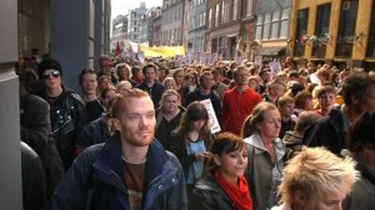 Proteste in fata ambasadei Angliei din Sofia. Guvernul britanic, acuzat de rasism