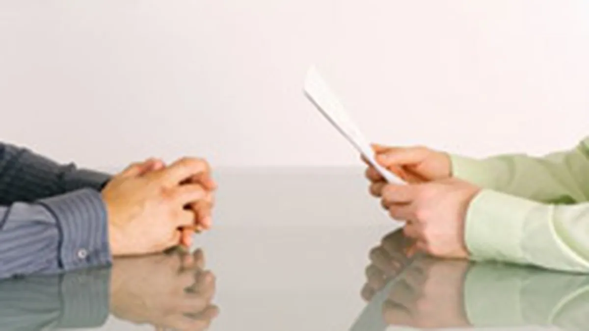 Hidroelectrica incepe recrutarea a 67 de manageri privati si concedierea a 800 de angajati