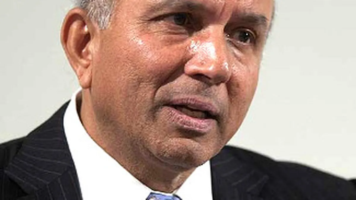 Warren Buffet al Canadei vrea sa investeasca la banca elena NBG