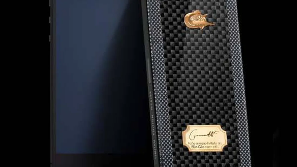 Cel mai rezistent iPhone din lume costa peste 4.000 de dolari