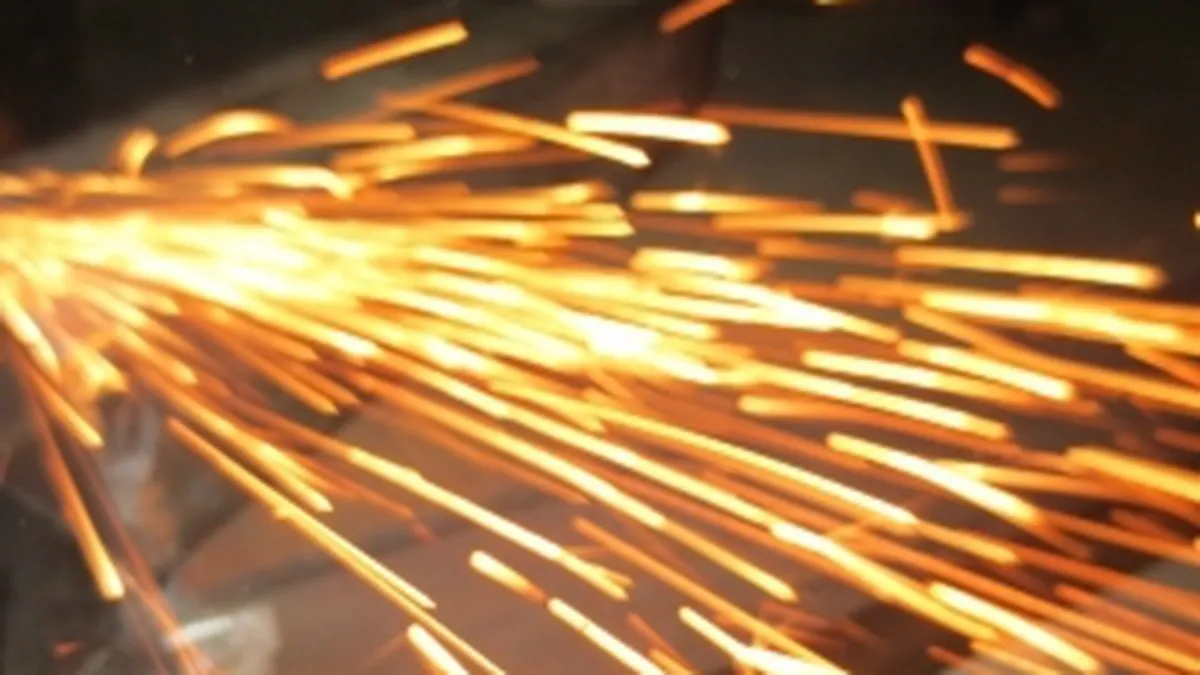 13 masini incendiate in cartierul Drumul Taberei din Bucuresti