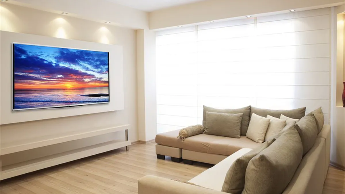 Sharp lanseaza un televizor cu ecran de 2 metri