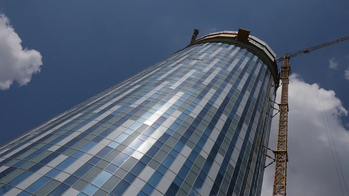 Raiffeisen Bank s-a mutat in cea mai inalta cladire din Bucuresti