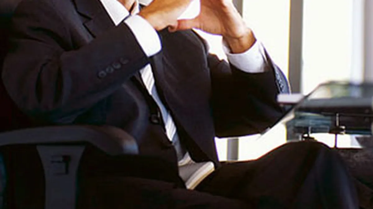 Directori platiti mai mult decat 1.000 angajati la un loc