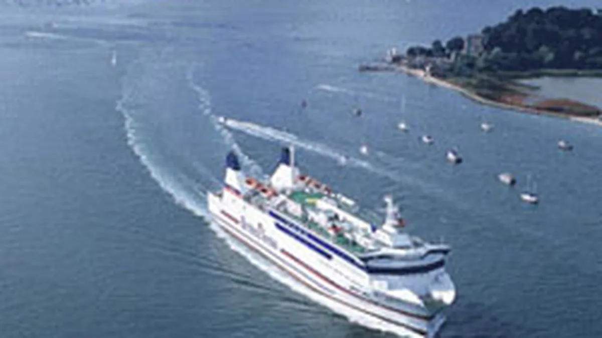 Cosmote extinde acoperirea rooming pe aeronave si nave maritime