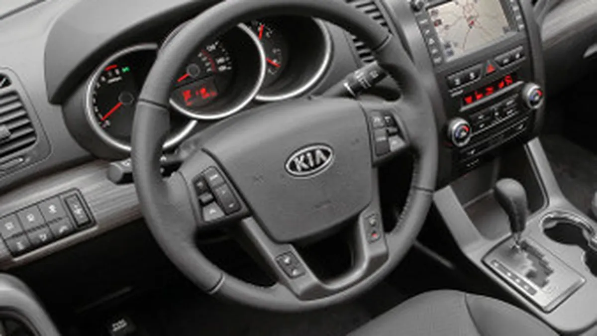 Kia Romauto recheama in service circa 1.000 de masini