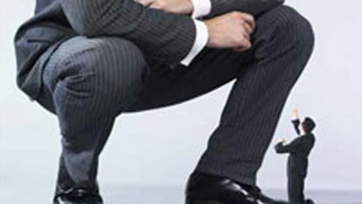 David vs Goliat: Cum poate furnizorul mic sa doboare rau-platnicul mare