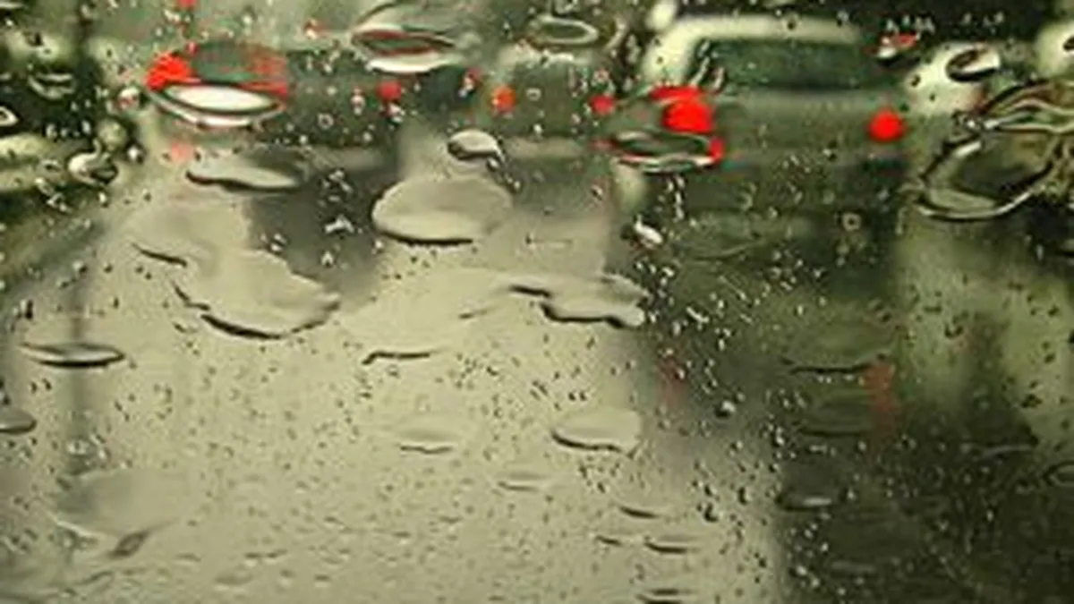 Ploaia blocheaza traficul pe drumurile Constanta-Mangalia si Cernavoda-Murfatlar