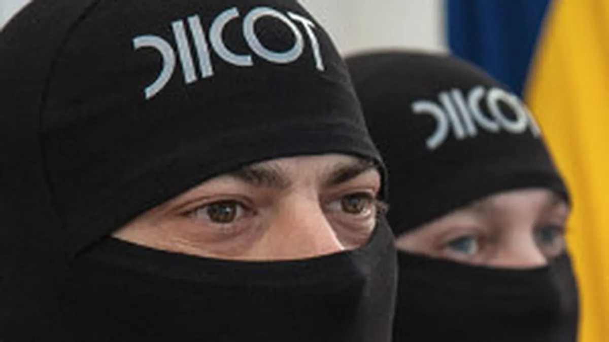 Evaziune fiscala de 6 mil. euro: Perchezitii la o firma de asigurari si alte 112 companii