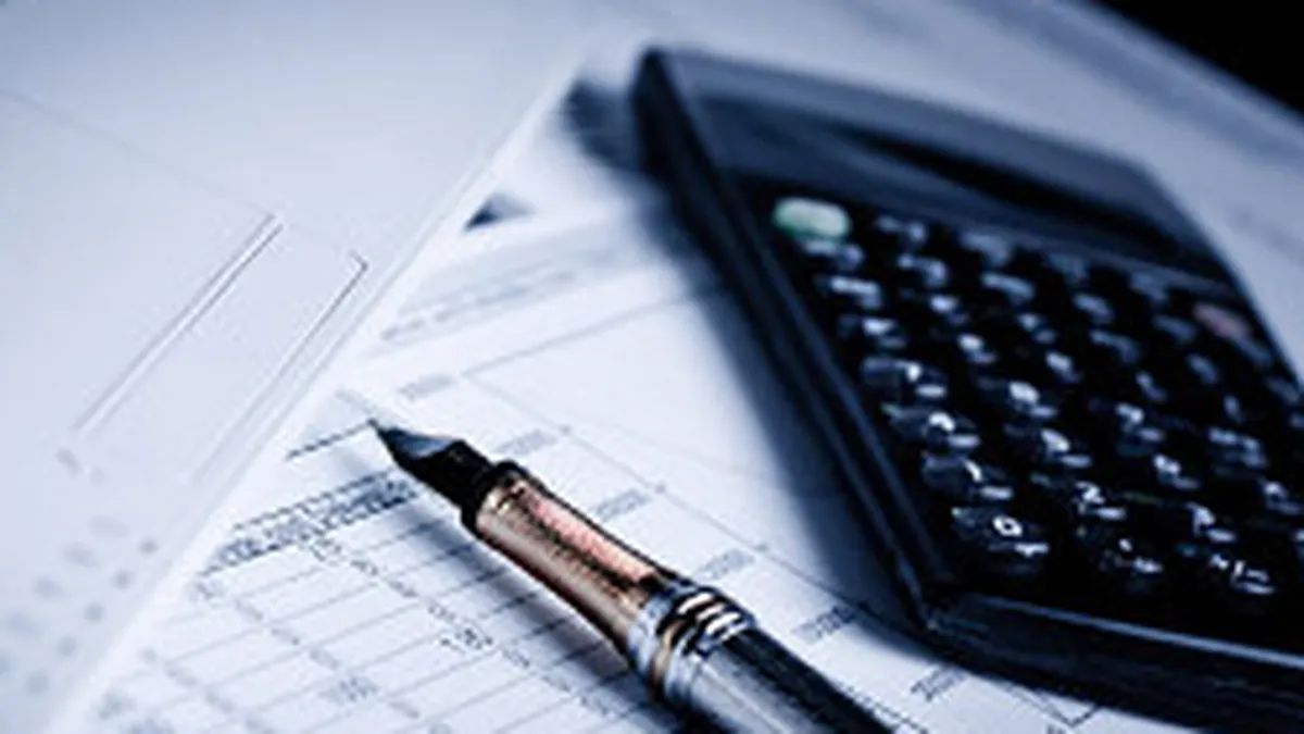 Isarescu: Stabilitatea financiara este o pre-conditie a oricarei cresteri economice