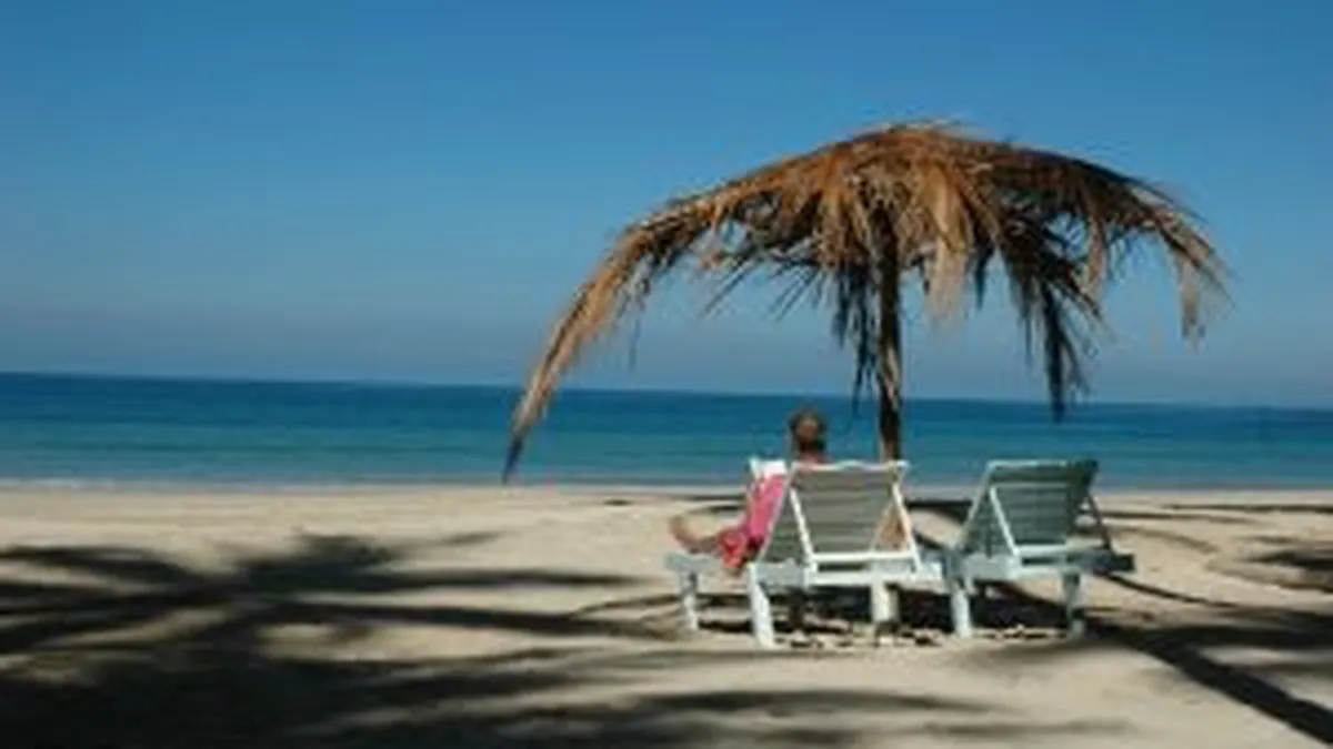 Prima biblioteca pe plaja din Europa, amenajata intr-o statiune  din Bulgaria