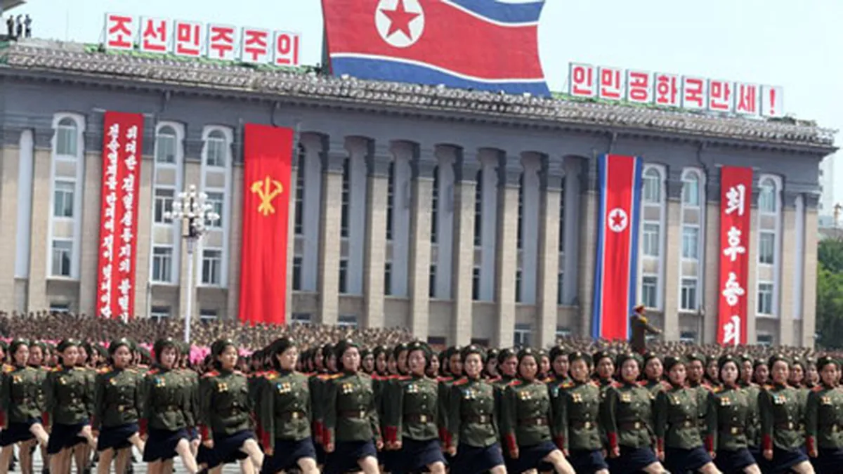 Parada militara in Coreea de Nord. Il protejam pe Kim cu vietile noastre (Video)