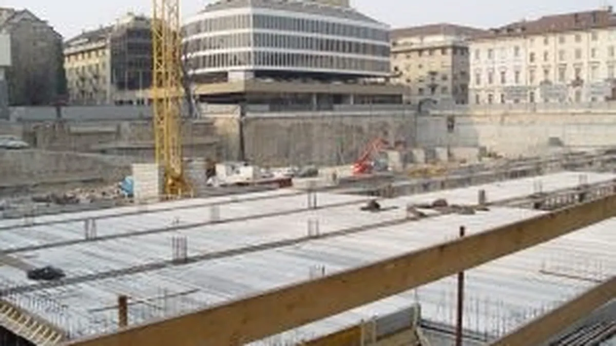 Inspector in constructii argesean, retinut de procurorii DNA pentru luare de mita