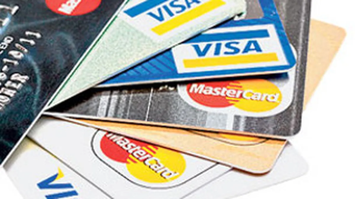 Soldul creditelor acordate firmelor si populatiei a scazut in iulie la 221,43 mld. lei