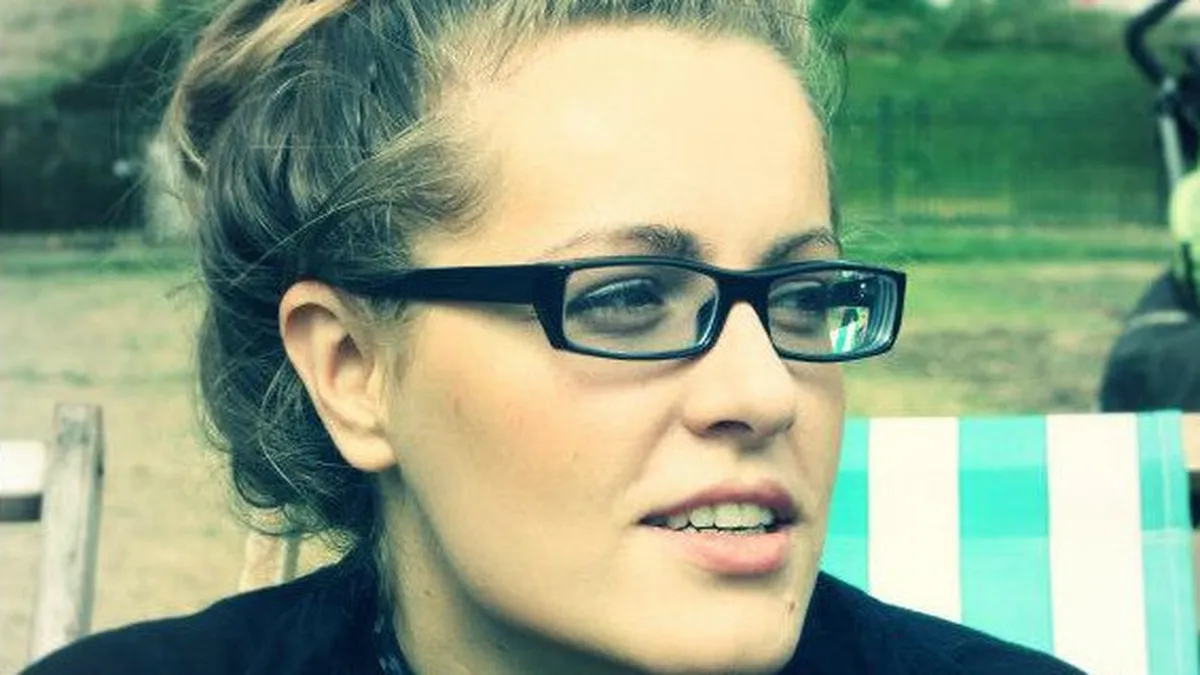 Cat de discriminati sunt romanii in Anglia? Povestea tinerei care NU a plecat din tara pentru bani