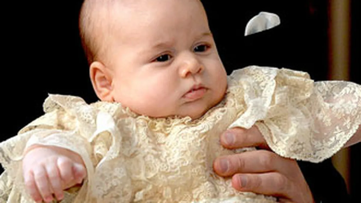 5.000 de papusi cu chipul printului George, scoase la vanzare pentru Craciun