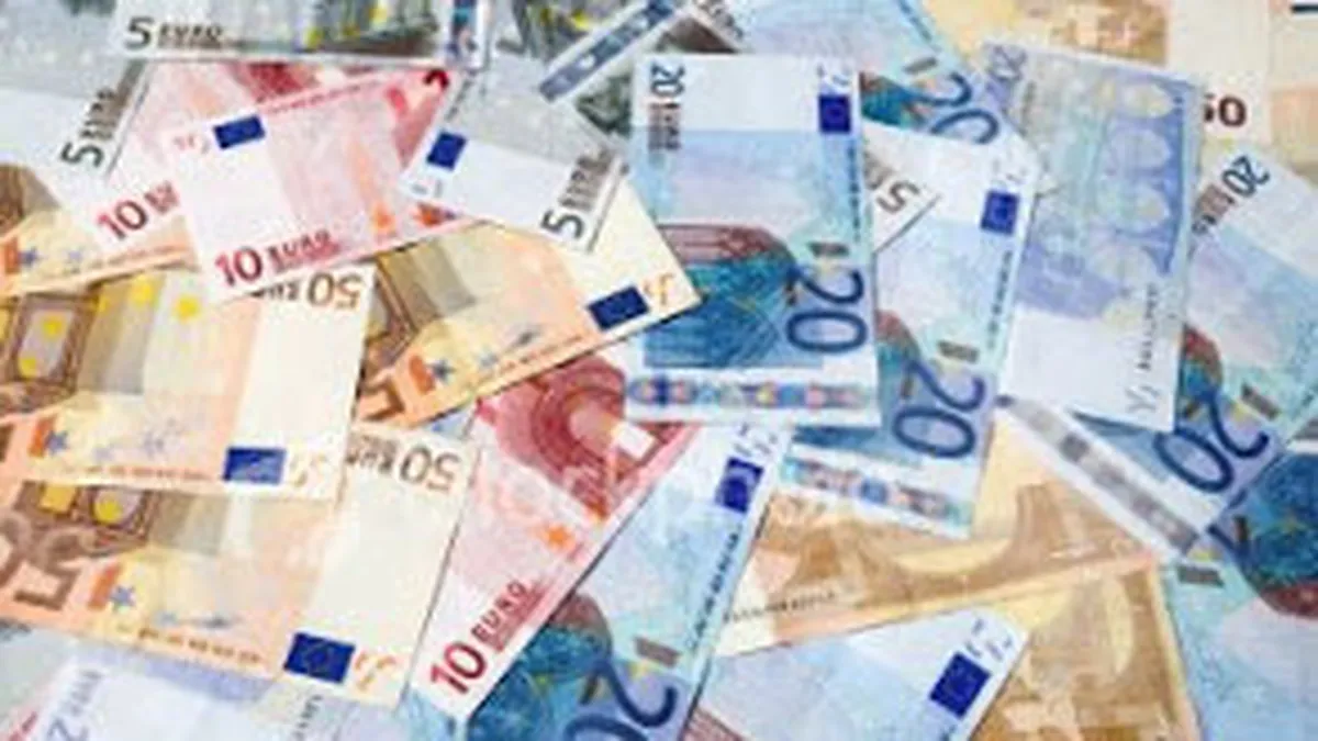 Franta imprumuta 4,5 mld. euro pentru a stinge datorii