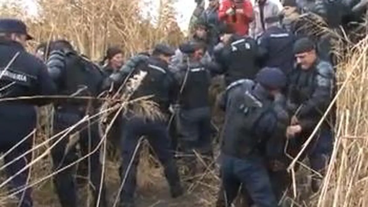 Pungesti: Locuitorii arestati la domiciliu. Comuna, declarata zona speciala de siguranta publica