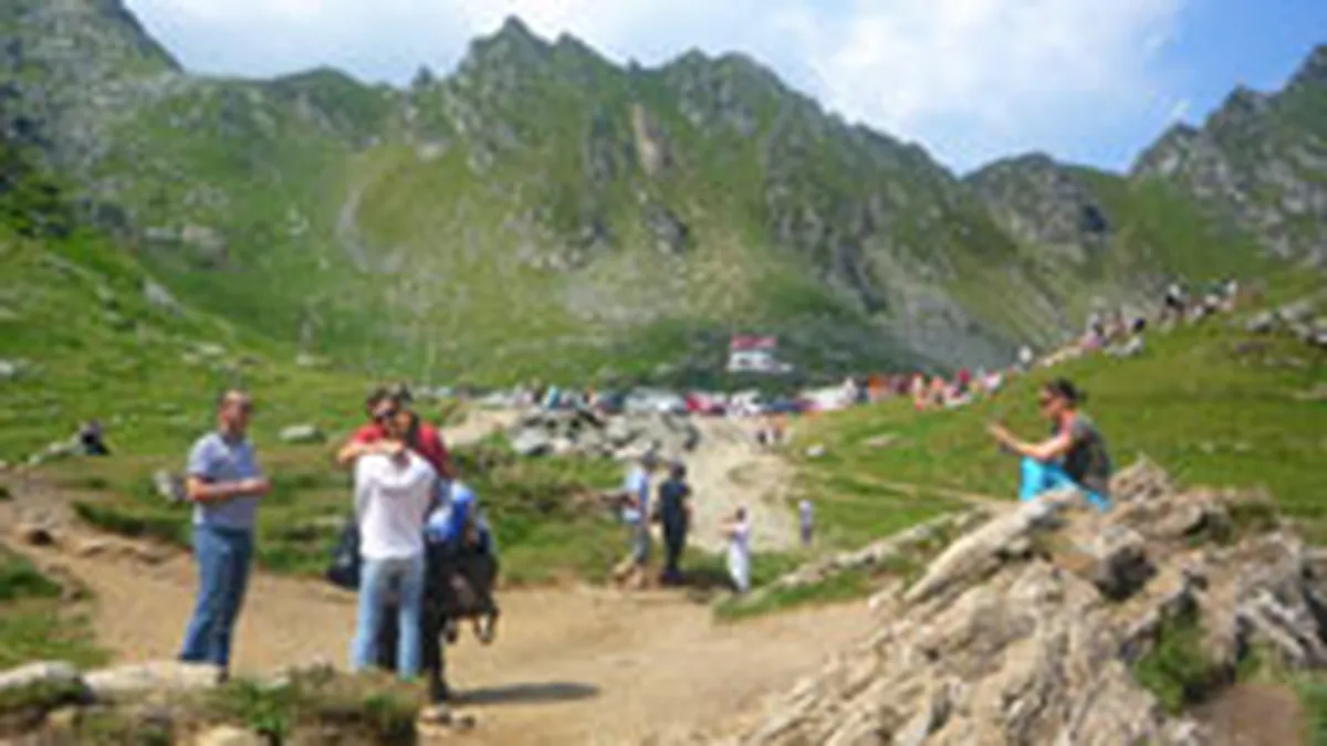 Numarul turistilor straini a crescut in primele 11 luni din 2013. Vezi din ce tari provin