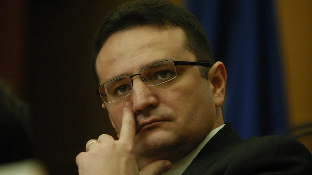 Contul de Yahoo al directorului SRI a fost spart de hackerul Guccifer