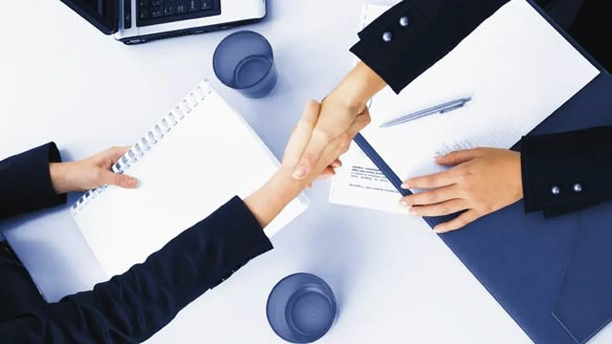 Cum sunt influentate fluctuatiile de personal de modul de lucru al angajatilor