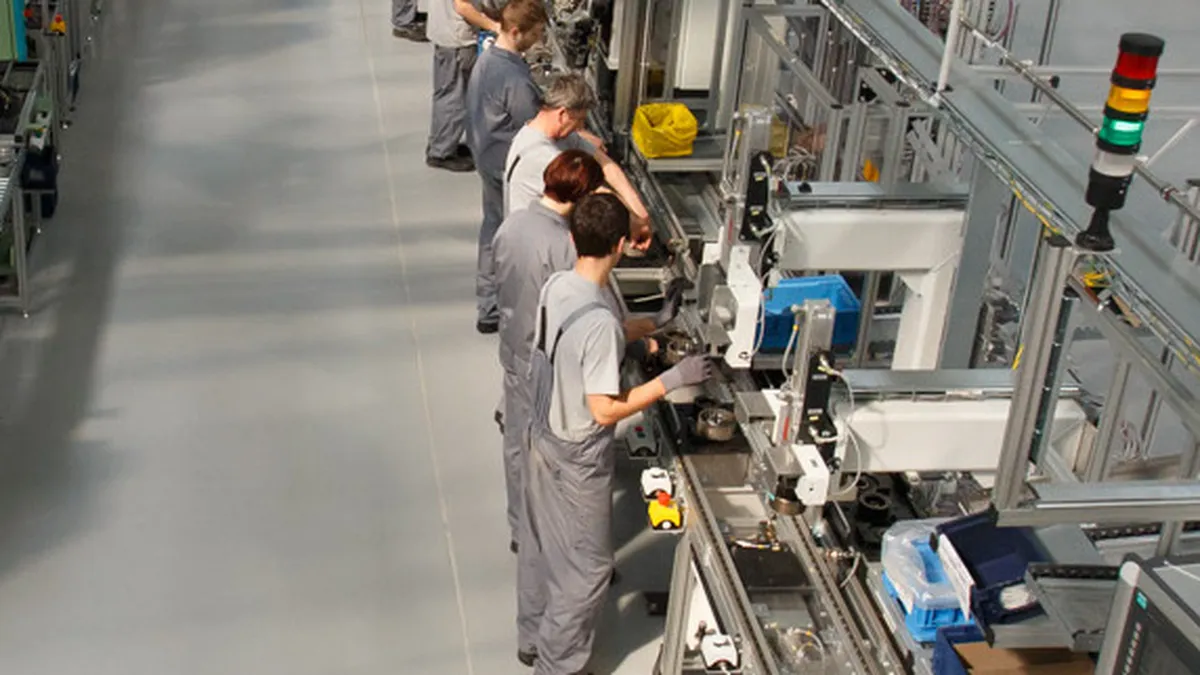 Producatorul spaniol de piese auto Antolin construieste o fabrica la Sibiu