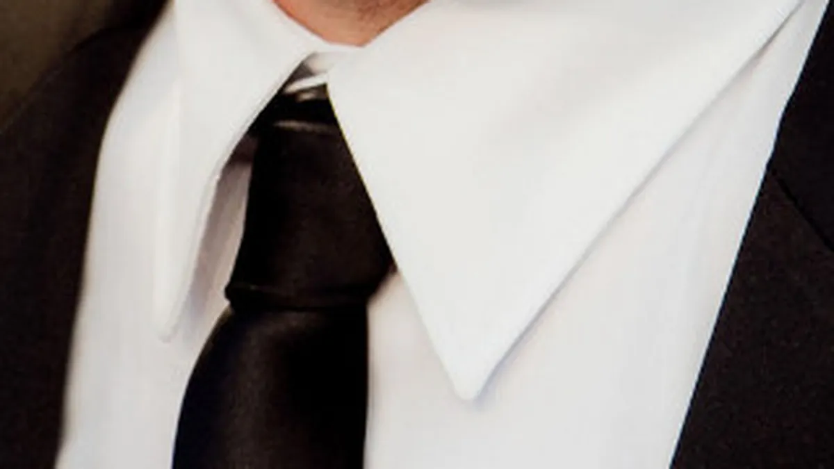 Feriti-va de calul troian cu guler alb! Profilul global al fraudatorului de companie