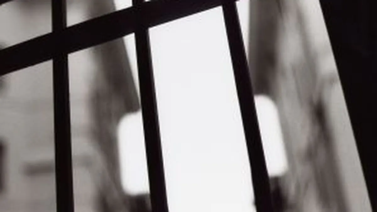 Primul beneficiar al legii mai favorabile aplicate detinutilor, un minor