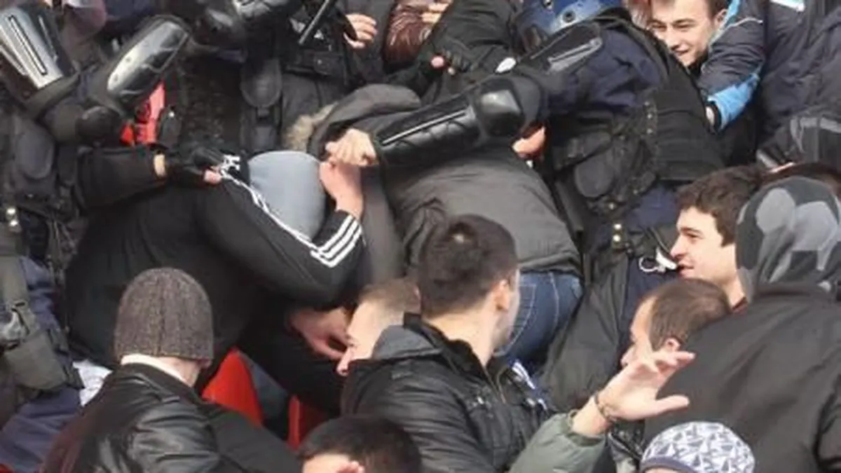 Revolta impotriva saraciei si somajului in Bosnia-Hertegovina: Ne fura de 25 de ani