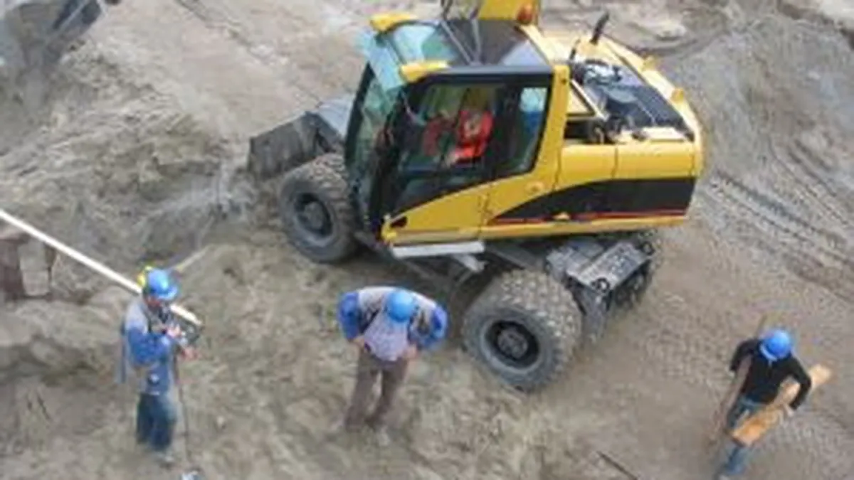 Cea mai incercata victima a crizei. Cine va trezi piata constructiilor, mall-urile sau autostrazile?
