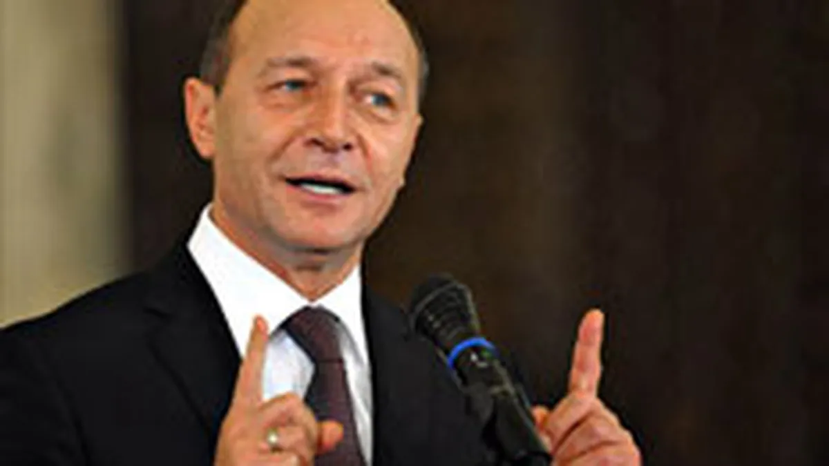 Basescu ii ameninta cu expulzarea pe politicienii maghiari care transmit mesaje ce contravin Constitutiei